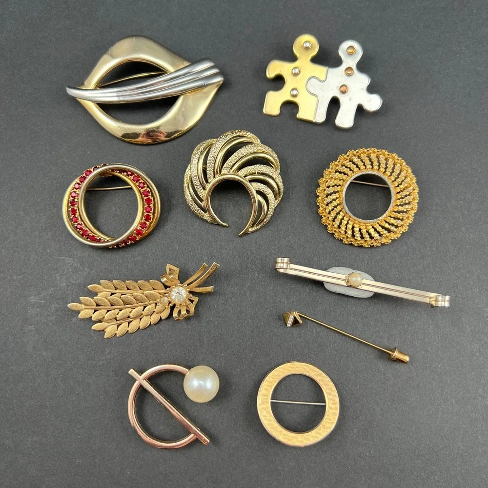 Vintage Brooch Lot 10 Gold Silver Tone Rhinestone Incl Sarah Cov BSK Krementz